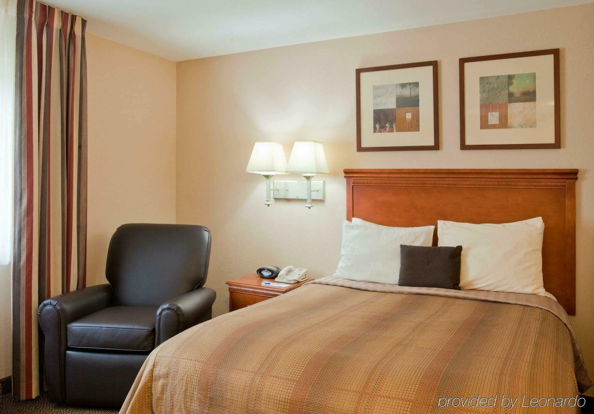 Candlewood Suites Alabaster By Ihg Екстериор снимка